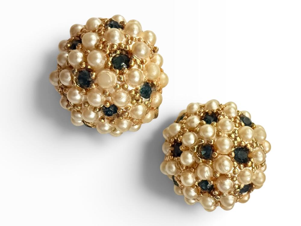 Vintage Hobe Faux Pearl Black Rhinestone Cluster Clip On Earrings Gold Tone